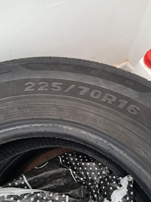 Летный покришка 225/70/16