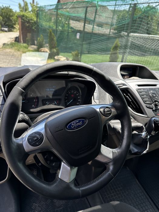 Ford Transit Custom 5 locuri