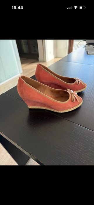 Pantofi cu toc marimea 37