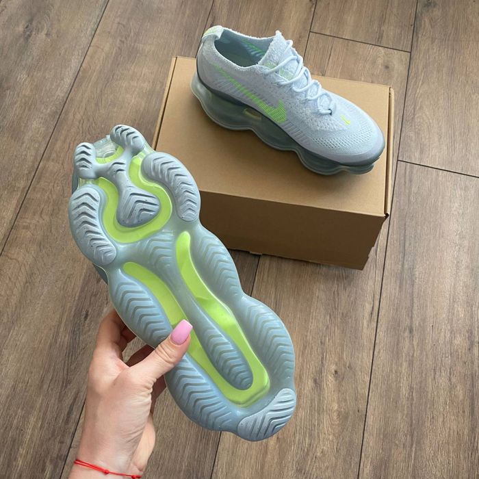 Nike Scorpion - 43 номер - Петно