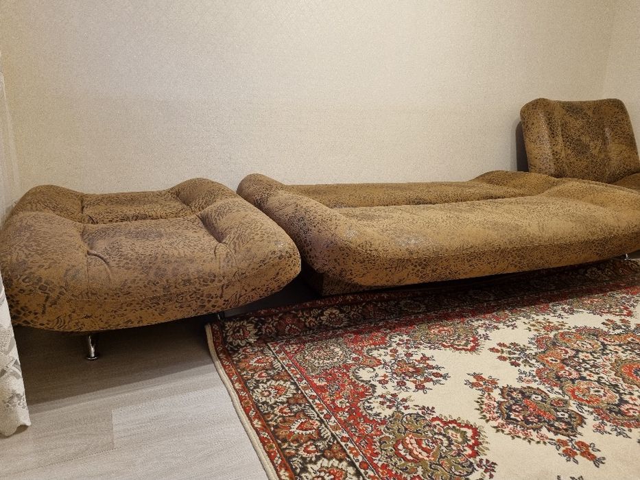 Диван и 2 кресла (3+1+1)