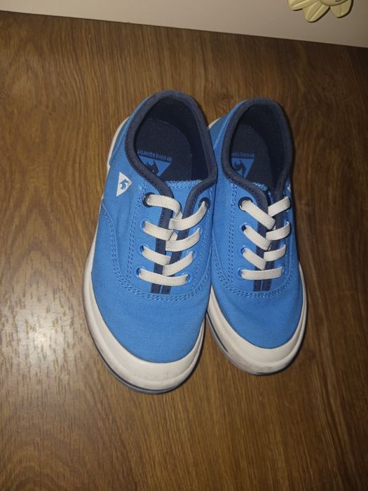 Продавам  запазени  Детски Обувки  на ниски цени