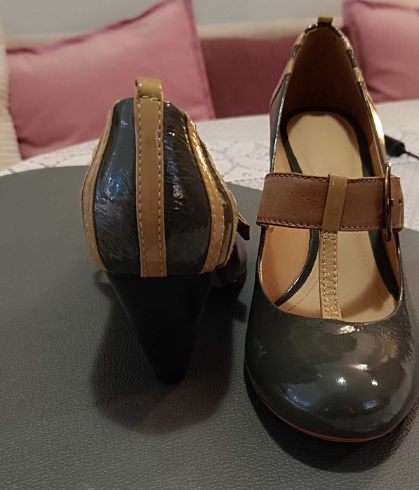 Дамски обувки Clarks /нови/