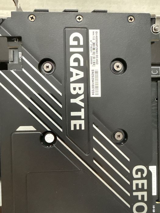 Видеокарта Gigabyte RTX 5060 Windforce Max OC, 8 GB