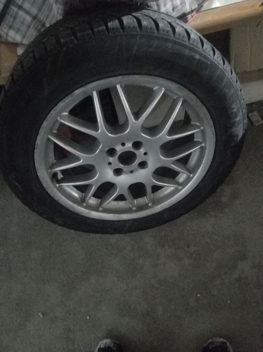 Продам шины с дисками на 17