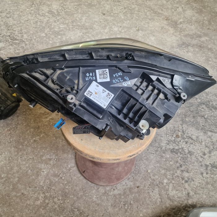 Mercedes Benz B 247 multibeam full led 2021 десен фар