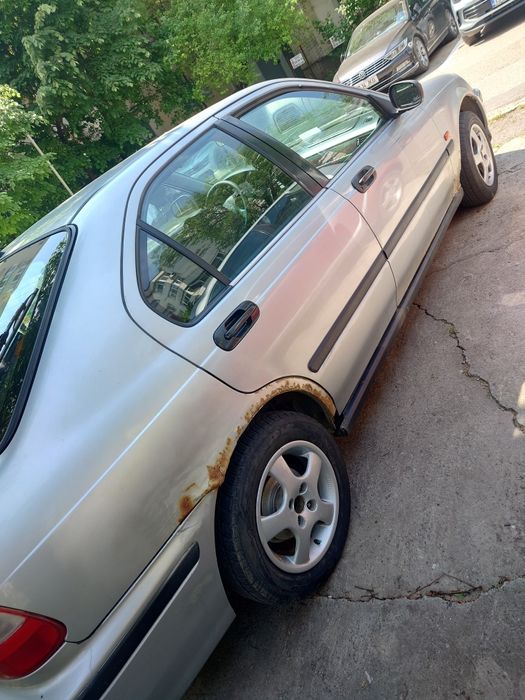 Vând honda civic 1998 1.4 benzina
