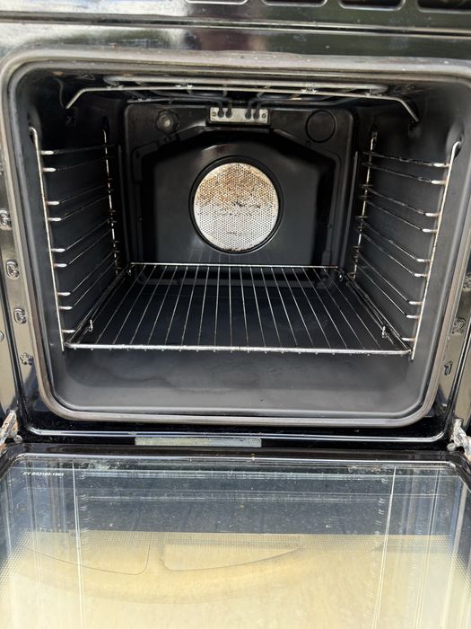 Фурна за вграждане Gorenje с вентилатор