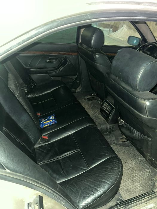 Продам BMW 46. В хорошем рабочем состоянии.