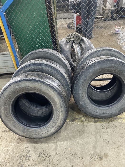 Продам шины для внедорожника