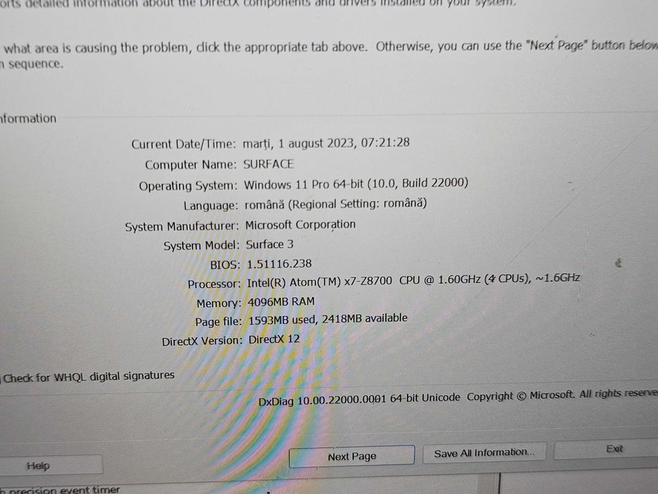 Tabletă 2-în-1 Microsoft Surface 3, Procesor Intel Atom x7-Z8700, 4GB RAM, 64GB Stocare Ecran 10.8" Touchscreen (Fisurat), Windows 11 Pro, Functională