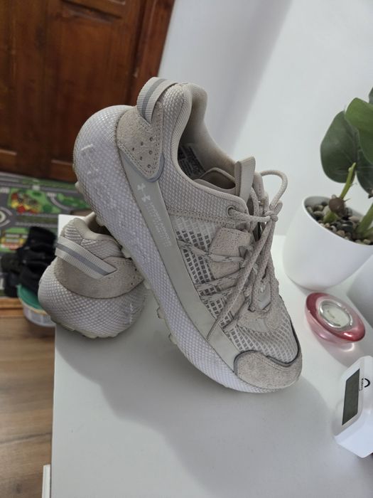 Adidași barbat under armour model unicat marime 42
