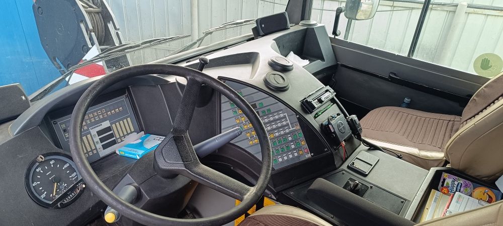 Macara Liebherr LTM 1030.2