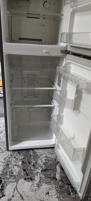 Продается холодильник LG