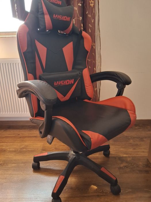 Scaun de gaming.
