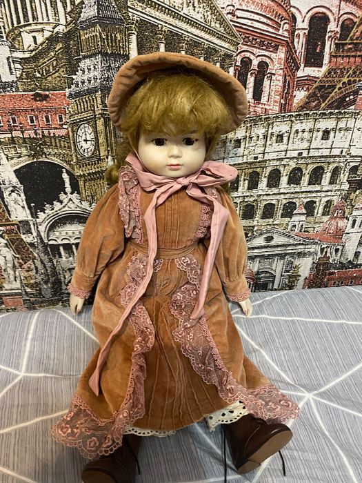 Кукла антикварная
