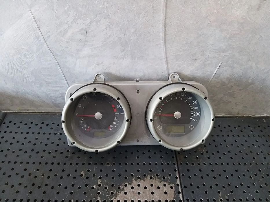 Ceasuri bord benzina vw polo 6n 0263627004 6n0920804e