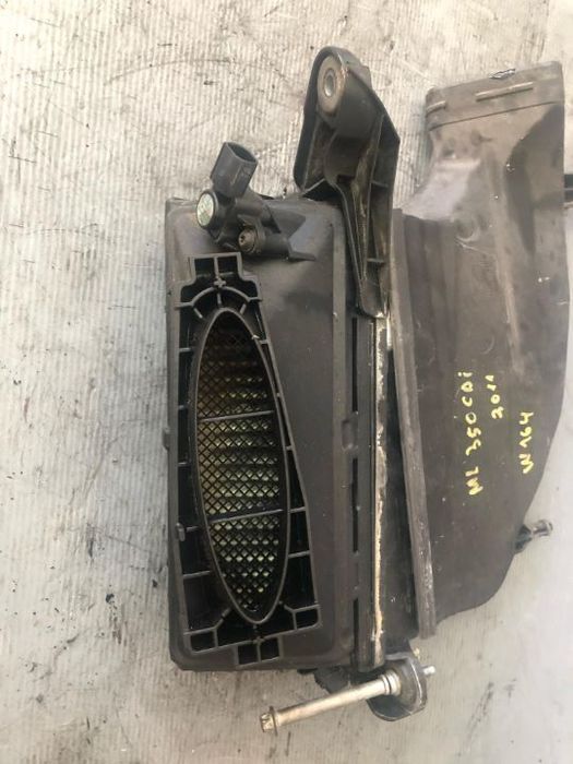 carcasa filtru aer cu senzor  3.0 d mercedes m-class ml 350 4matic w164 2008-2012