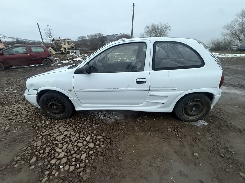 Опел Корса Б 1.7 60кс дизел 2000г на части