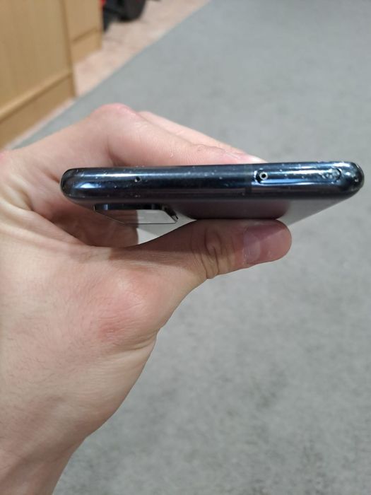 Продам Samsung Galaxy S20 FE