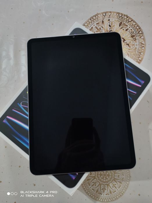 ipad pro 11 M2 продам срочно