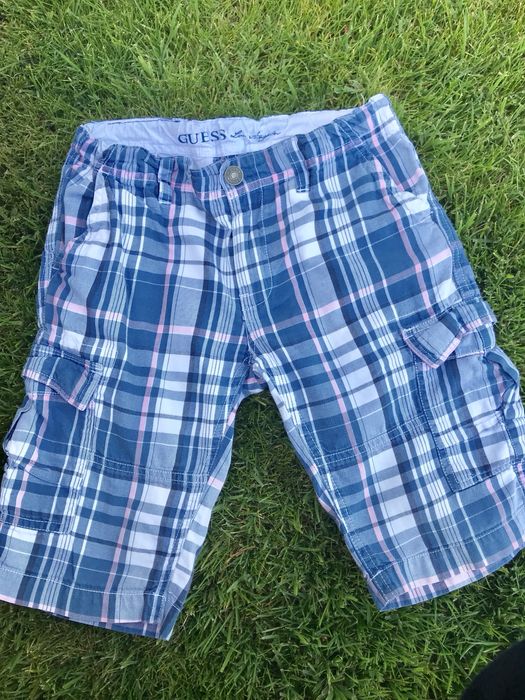 Къси панталонки Guess -8 г