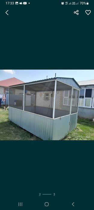 Беседка для дома с маскитный сеткой.