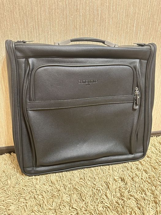 Кожаный чехол для одежды, портплед