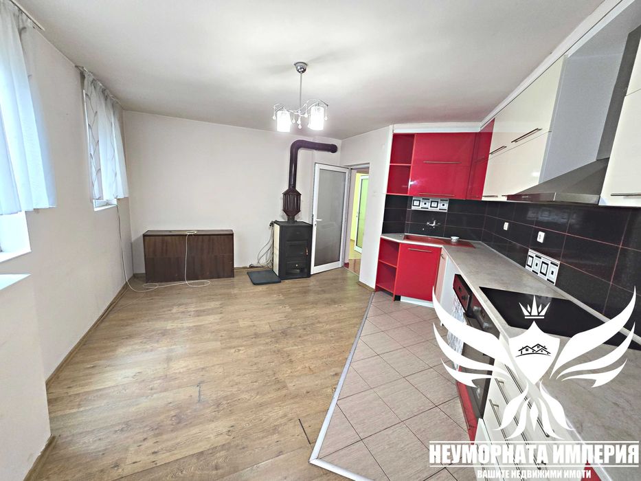 Продавам многостаен 134кв.м. в гр.Асеновград зад болницата