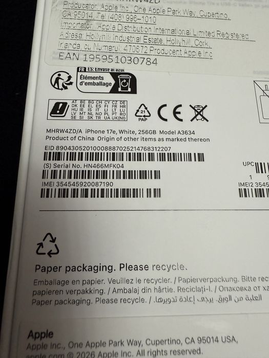 iphone 17e  256 Gb SIGILAT silver