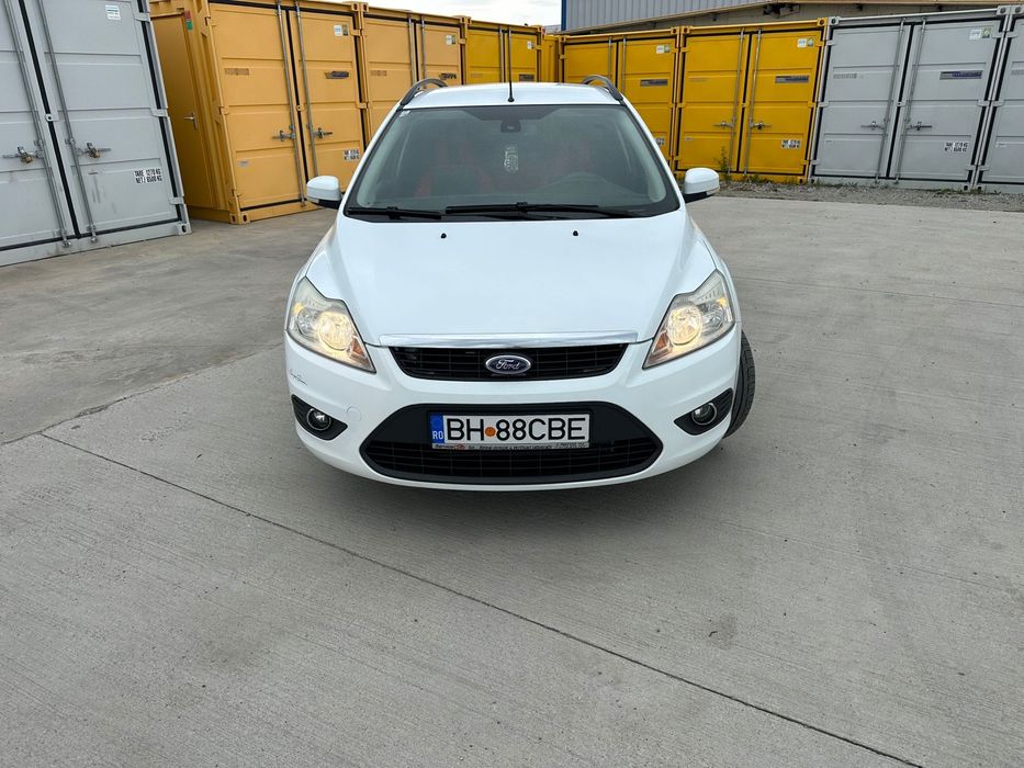 FORD Focus 2010 — imagine 5