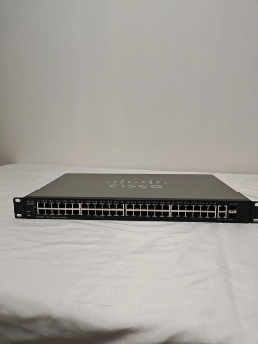 Switch Gigabit Cisco SG350X-48 , SG 250-50 , CISCO RV345