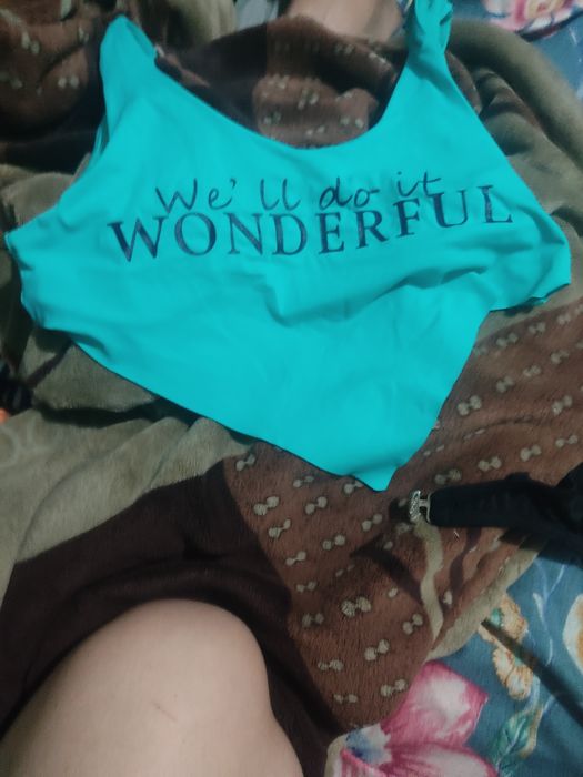 Продам вещи за 2000