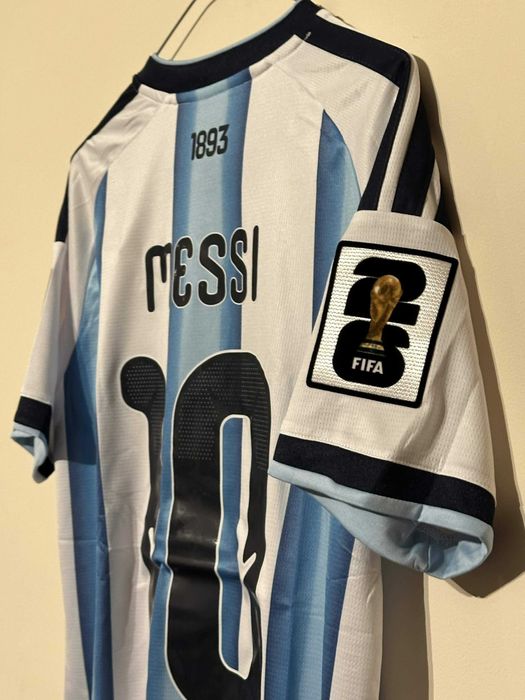 Тениска на Аржентина за Световното първенство с името на MESSI - ТОП ЦЕНА!