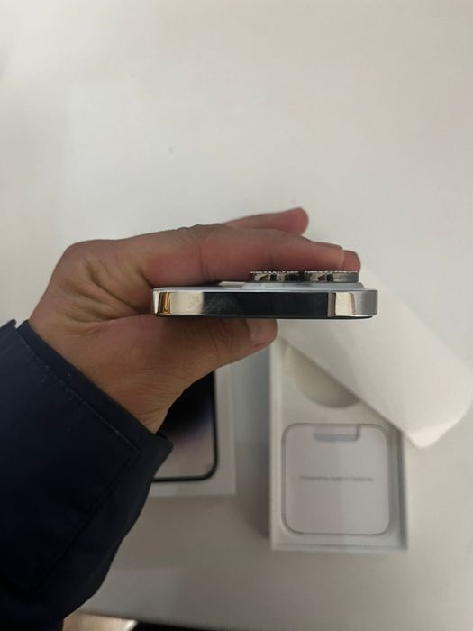 продам айфон 14 про