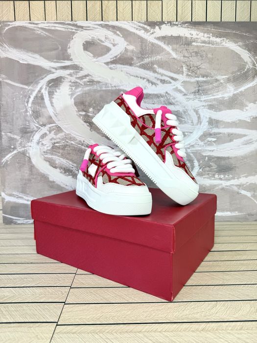 Valentino One Stud Pink