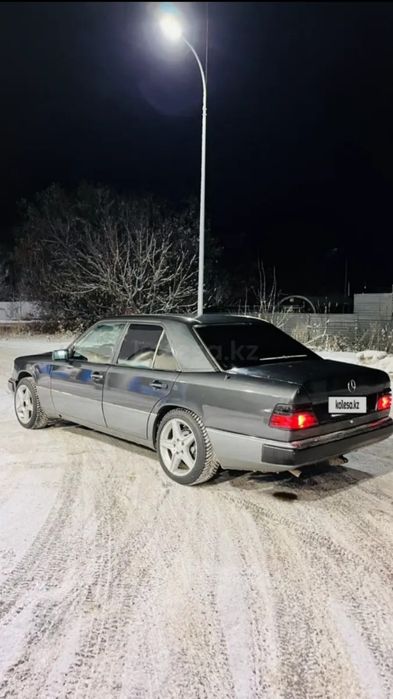 Продам Мерседес W124 2.3