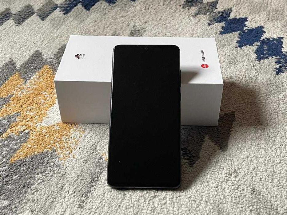 Huawei P30; Black