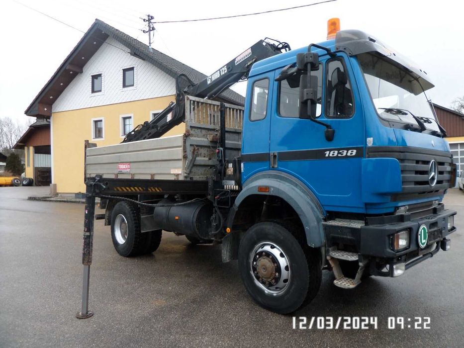 Mercedes-Benz 1838 4x4 Самосвал с кран HIAB 125-3
