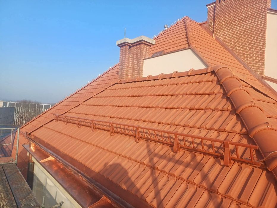 Reparați acoperisuri