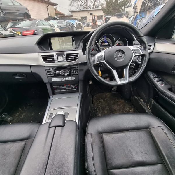 Mercedes E220 AMG пакет W212 facelift на части