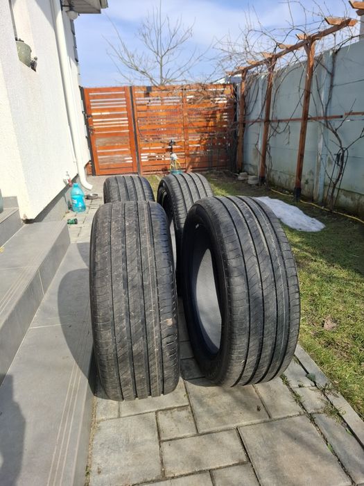 Set 4 Anvelope Noi Michelin Primacy 4 235/50 R19 DOT 0126