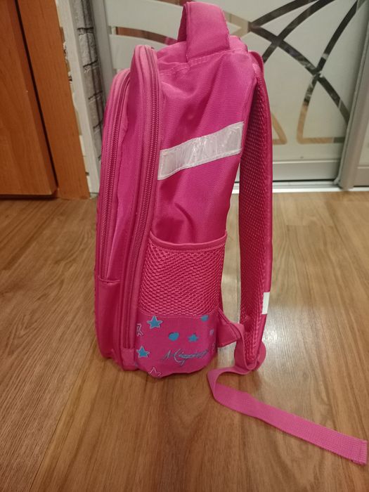 Продам рюкзак школьный