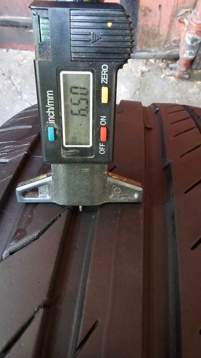 235 45 17 CONTINENTAL vara