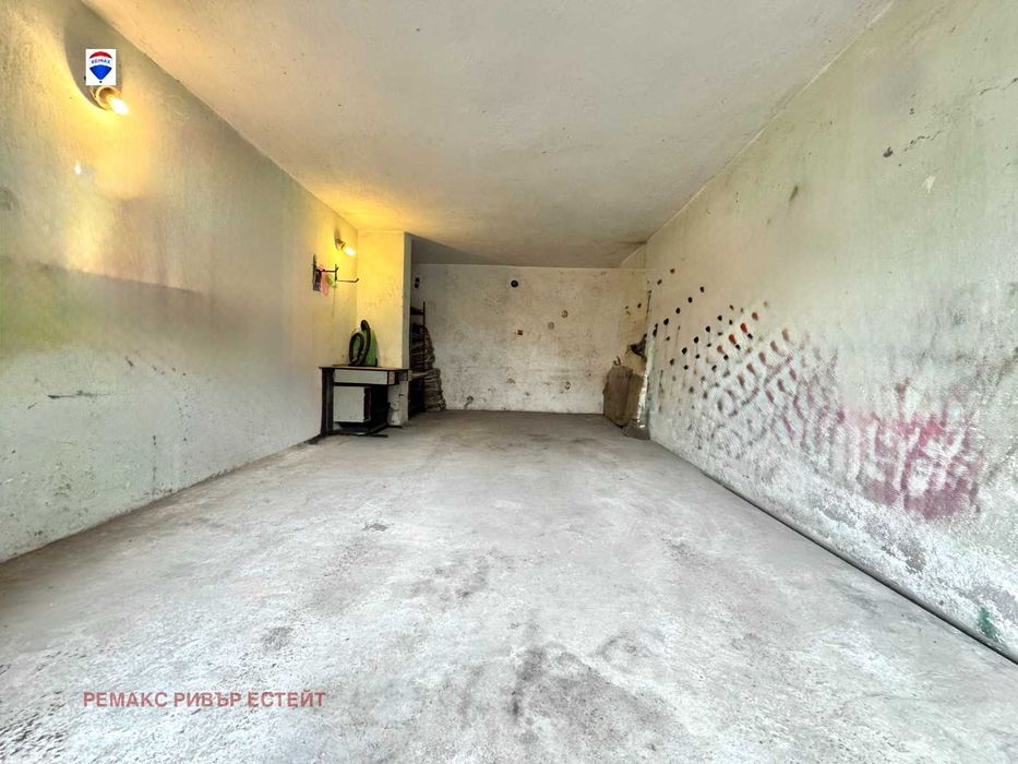 Гараж за продажба к.в Родина 1, гр. Русе