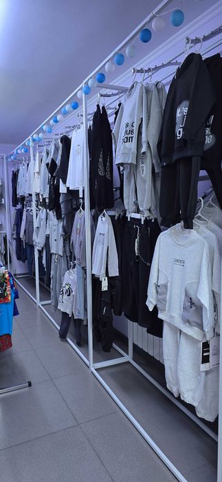 Оборудование для магазина одежды