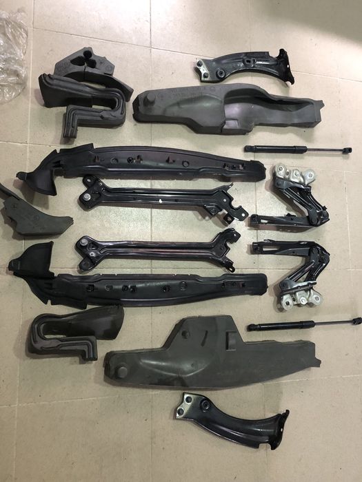 Accesorii Skoda superb 3. Balama capota,suport aripa,traversa trager
