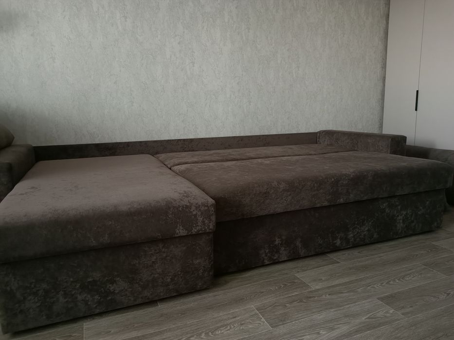 Продам диван, новый.