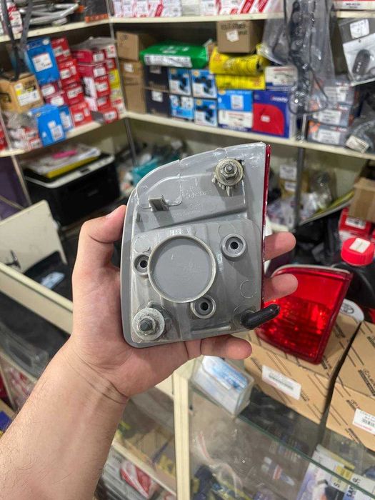 Toyota Avtomobillari uchun Orqa Otrjyatel (Dublikat)
