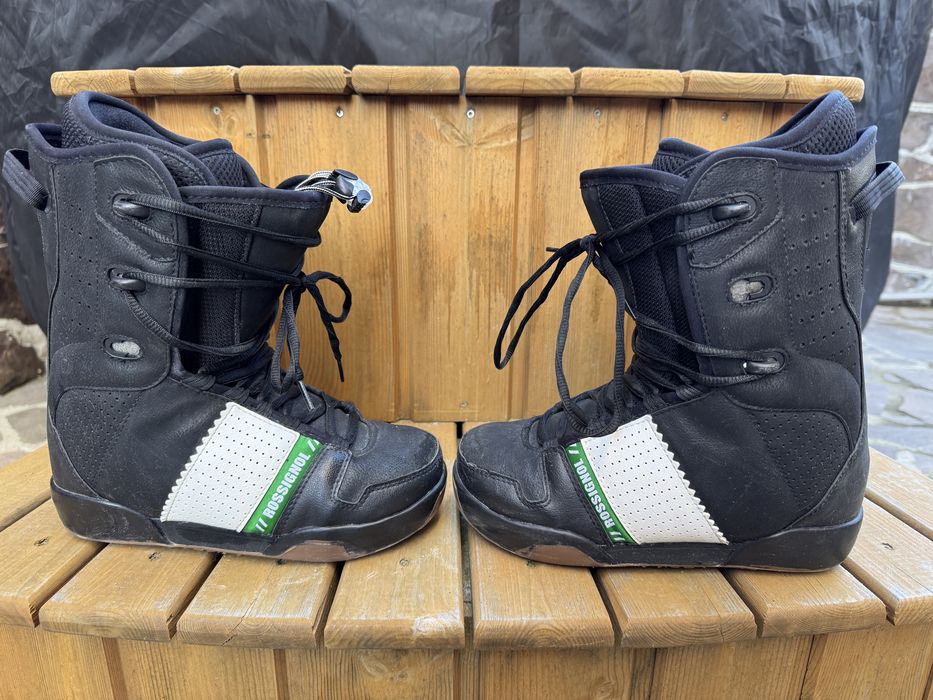 Placa snowboard cu legaturi, booti, casca